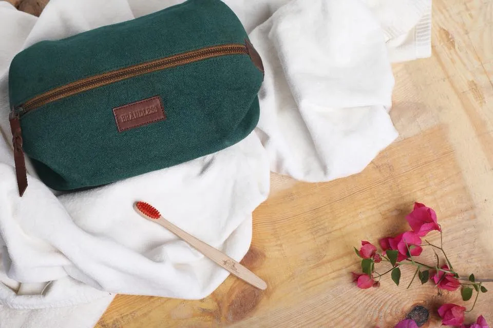 Canvas & Leather Dopp Kit - Green Tan