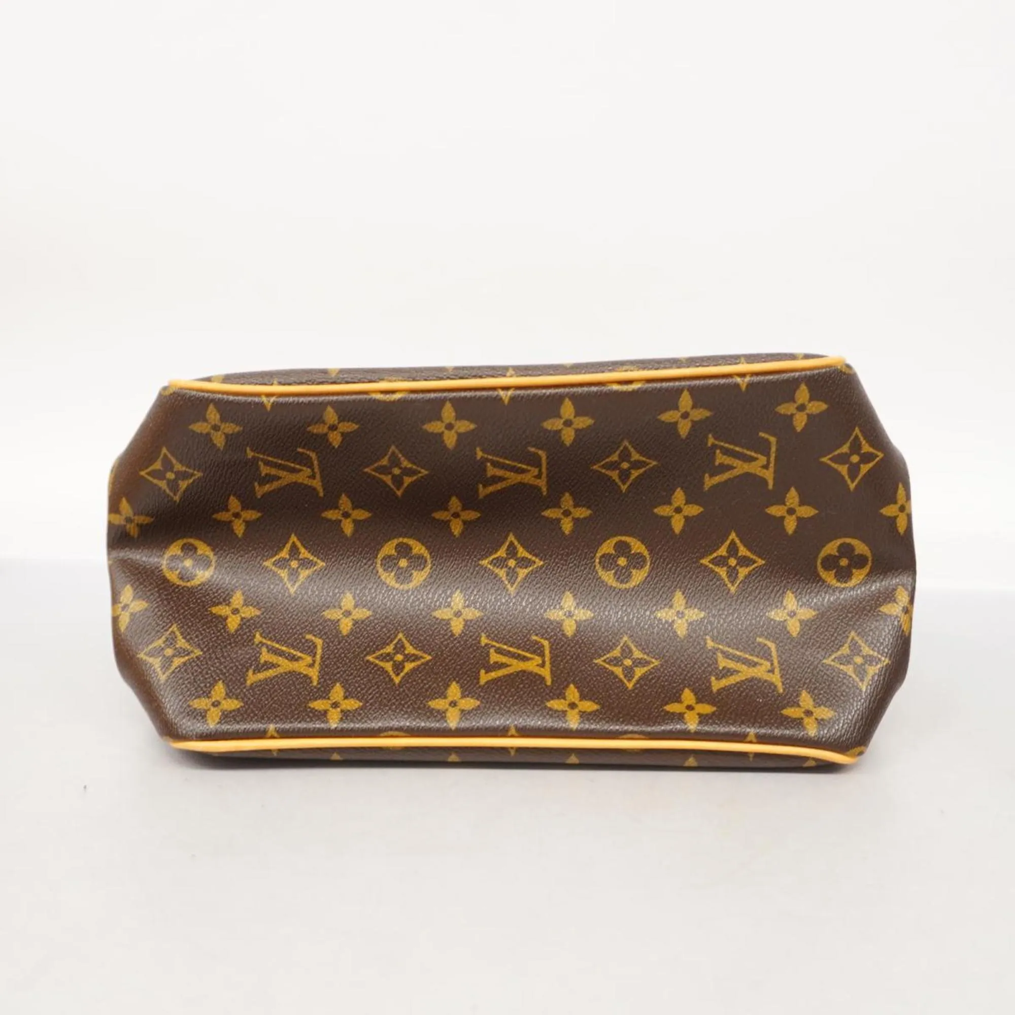 Louis Vuitton Batignolles  Canvas Tote Bag ()