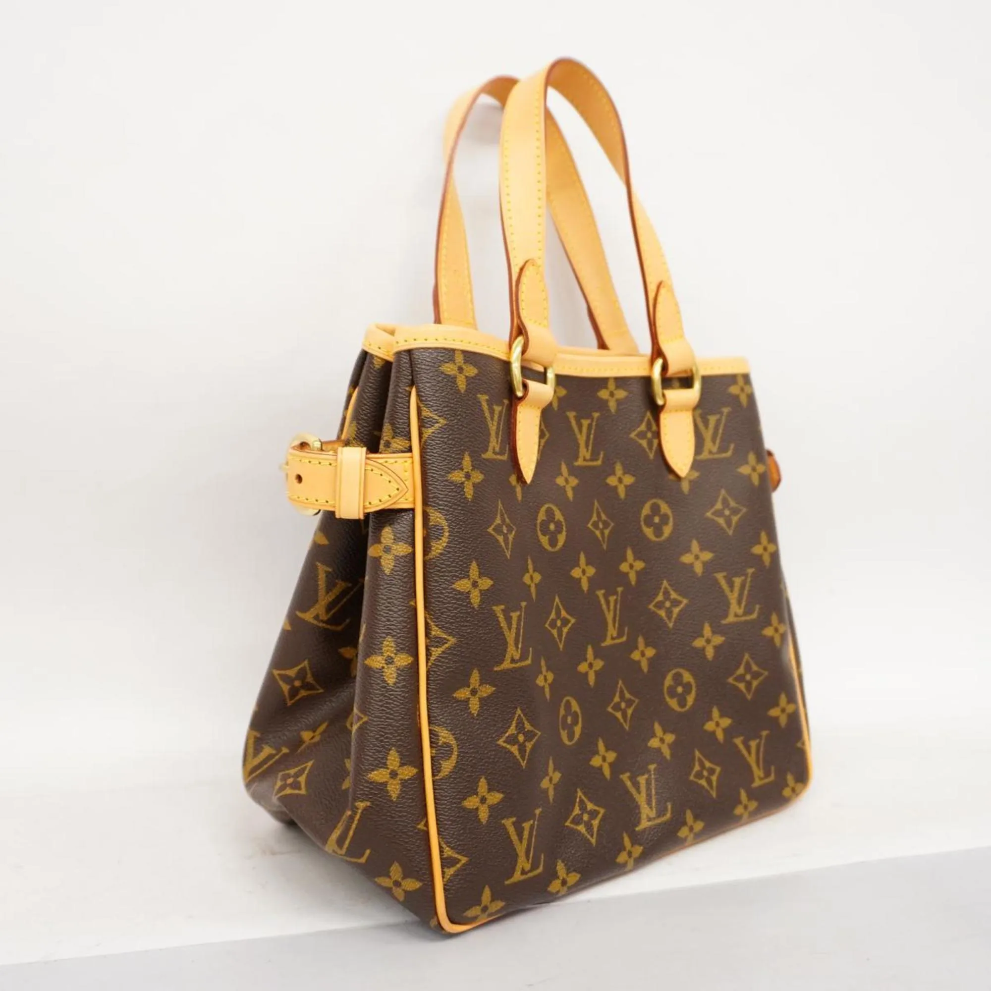 Louis Vuitton Batignolles  Canvas Tote Bag ()