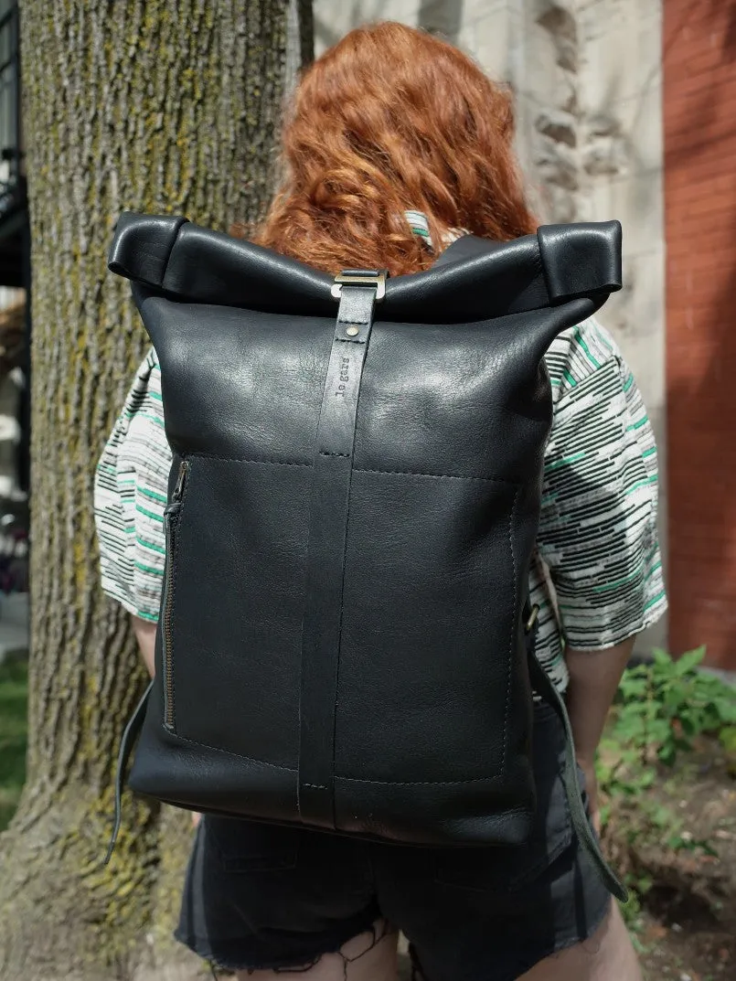 Villeneuve Roll-Top Leather Backpack – Black Edition