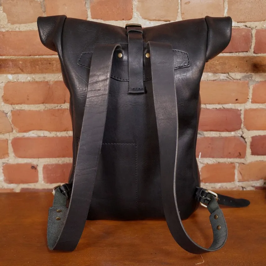 Villeneuve Roll-Top Leather Backpack – Black Edition